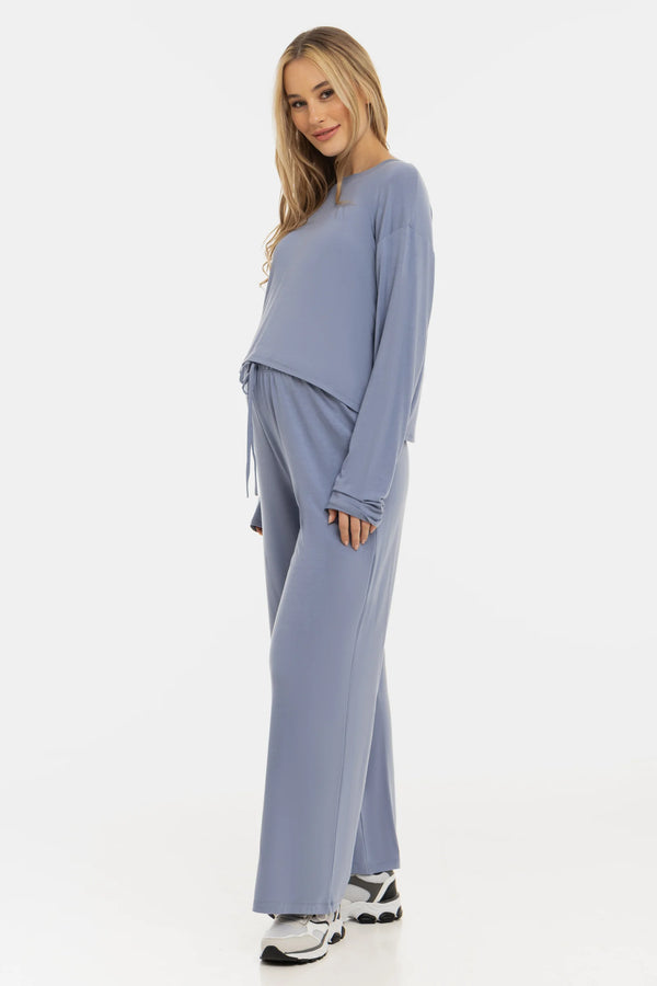 Cropped zwangerschapstop van zachte Tencel™ modal – lavendel