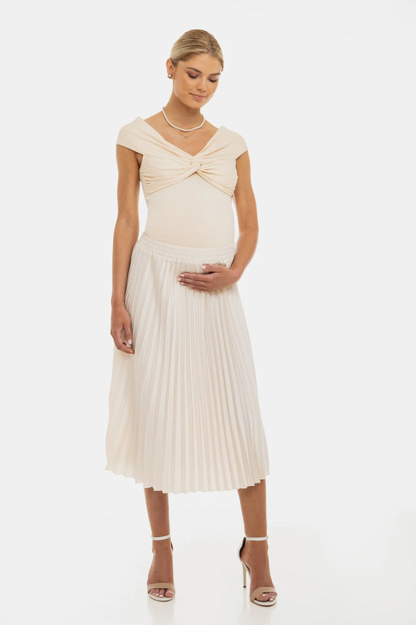 Elegante zwangerschapsblouse met knoopdetail – ivoor