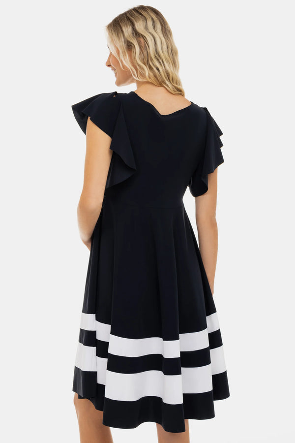 Luchtige zwangerschaps- en voedingsjurk met strepen