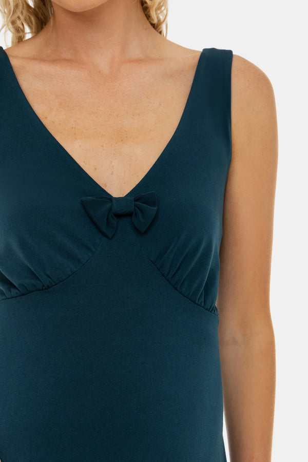 Luchtige zwangerschapsjurk met plooien en strikdetail – teal