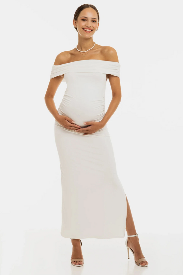 Lange zwangerschaps­trouwjurk met plooien