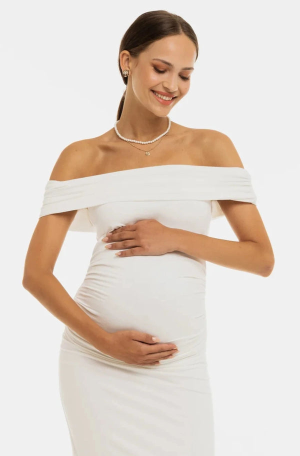 Lange zwangerschaps­trouwjurk met plooien
