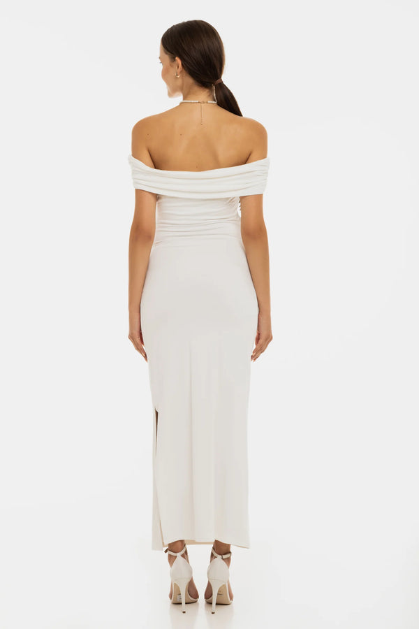 Lange zwangerschaps­trouwjurk met plooien