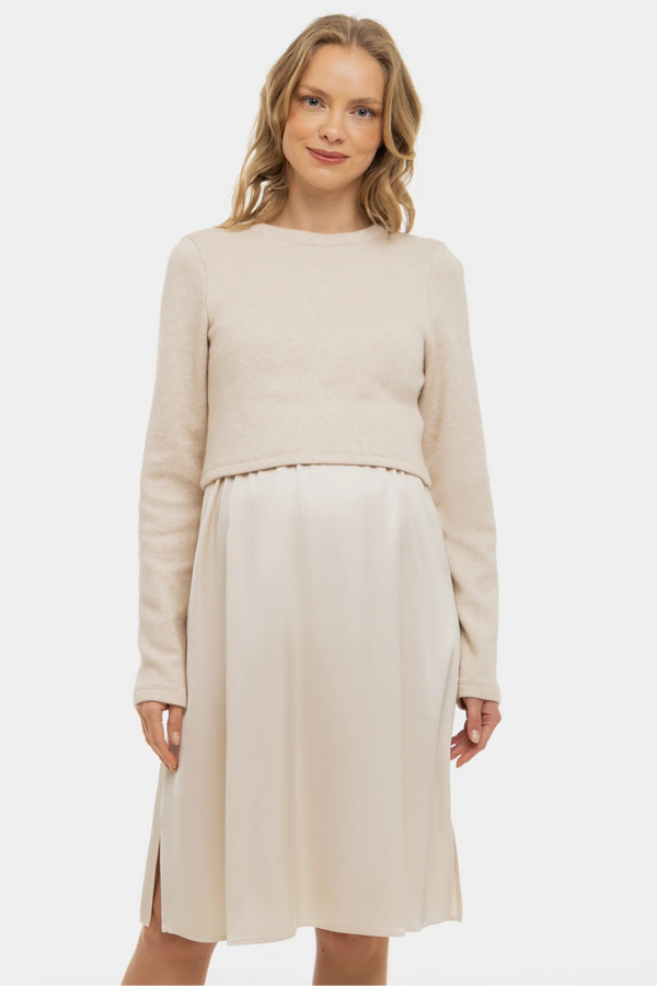 Satijnen zwangerschapsjurk- en voedingsjurk met trui – crème
