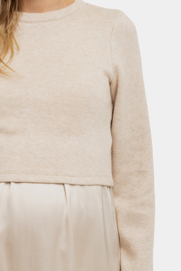 Satijnen zwangerschapsjurk- en voedingsjurk met trui – crème