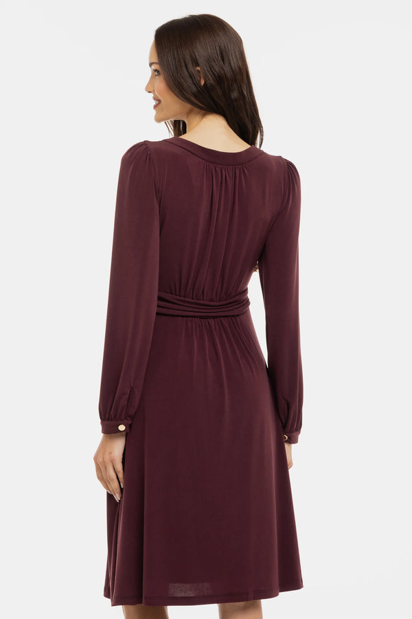 Elegante zwangerschapsjurk met geplooide details - bordeauxrood