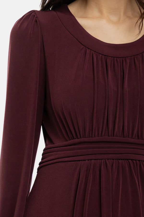 Elegante zwangerschapsjurk met geplooide details - bordeauxrood