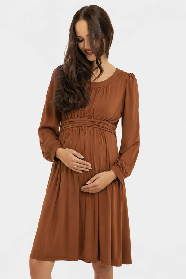 Elegante zwangerschapsjurk met geplooide details - caramel