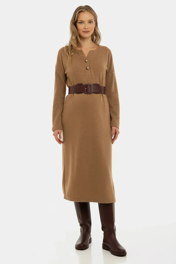 Lange gebreide zwangerschaps- en voedingsjurk - karamel