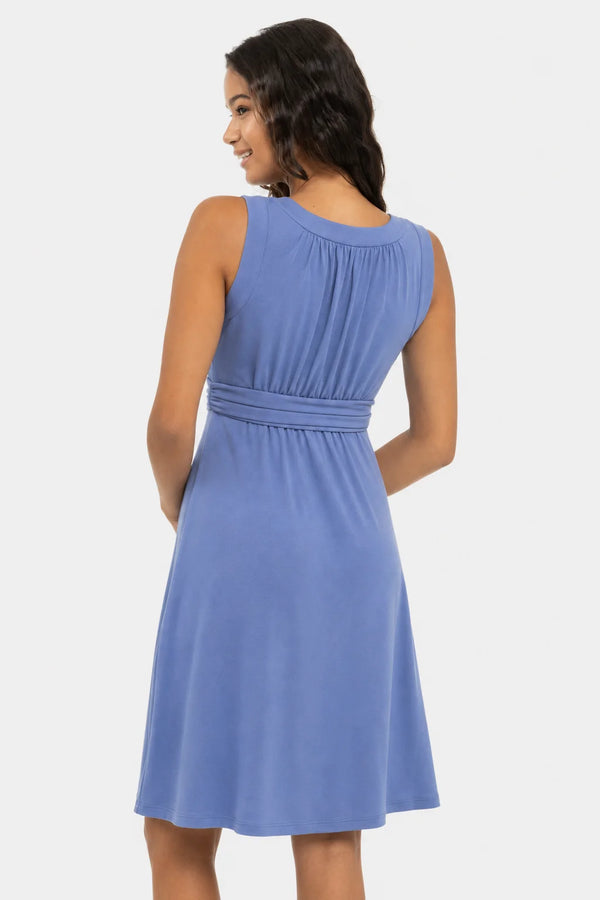 Elegante zwangerschapsjurk met geplooide band - blauw